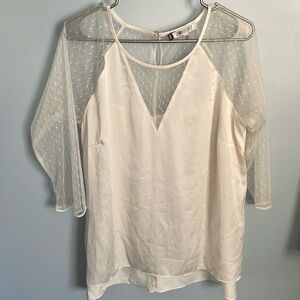 Off white v neck top with lace/mesh sleeves